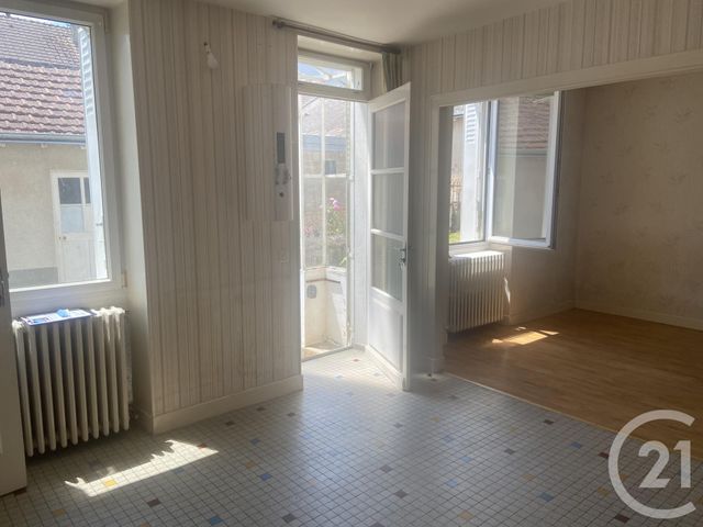 maison à vendre - 6 pièces - 110.0 m2 - LA CHATRE - 36 - CENTRE - Century 21 Agence De L'Europe maison à vendre - 6 pièces - 110.0 m2 - LA CHATRE - 36 - CENTRE - Century 21 Agence De L'Europe