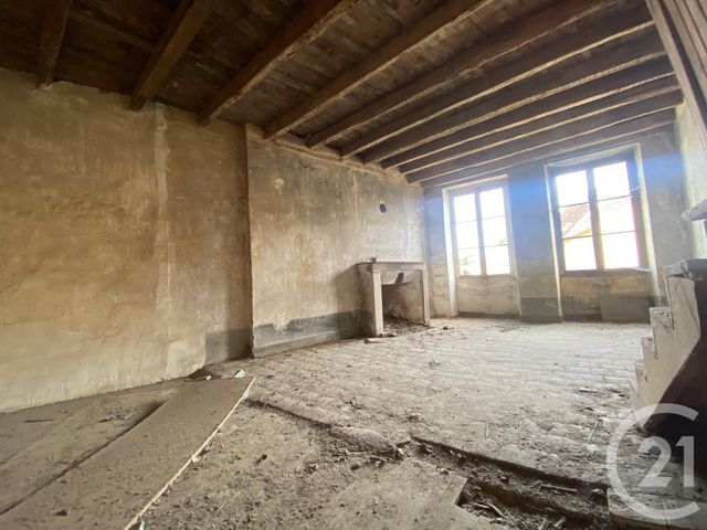 maison à vendre - 2 pièces - 60.0 m2 - LA CHATRE - 36 - CENTRE - Century 21 Agence De L'Europe maison à vendre - 2 pièces - 60.0 m2 - LA CHATRE - 36 - CENTRE - Century 21 Agence De L'Europe
