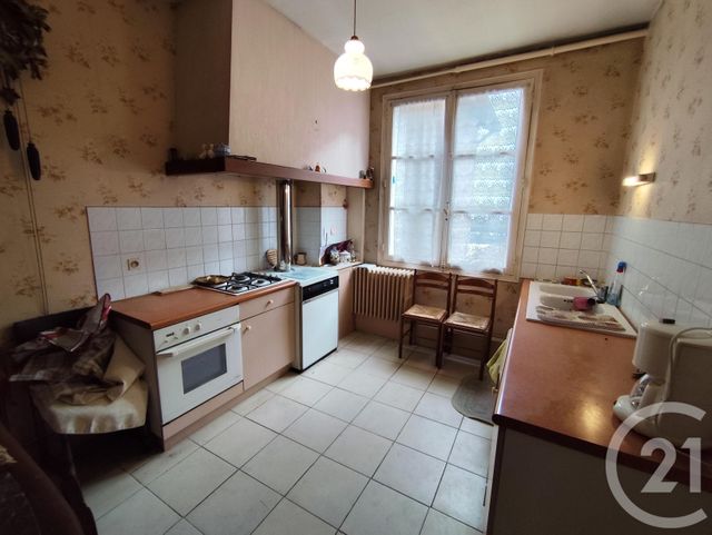 Appartement F4 à vendre - 4 pièces - 202.0 m2 - LA CHATRE - 36 - CENTRE - Century 21 Agence De L'Europe