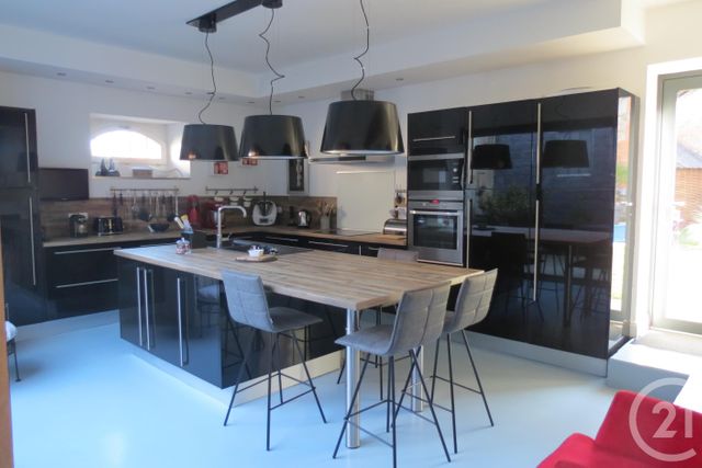 maison à vendre - 6 pièces - 225.0 m2 - LA CHATRE - 36 - CENTRE - Century 21 Agence De L'Europe maison à vendre - 6 pièces - 225.0 m2 - LA CHATRE - 36 - CENTRE - Century 21 Agence De L'Europe