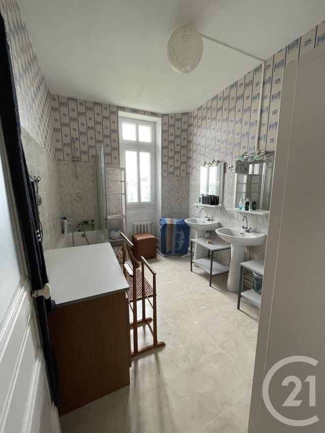 Afficher la photo en grand maison à vendre - 8 pièces - 176.0 m2 - MONTGIVRAY - 36 - CENTRE - Century 21 Agence De L'Europe
