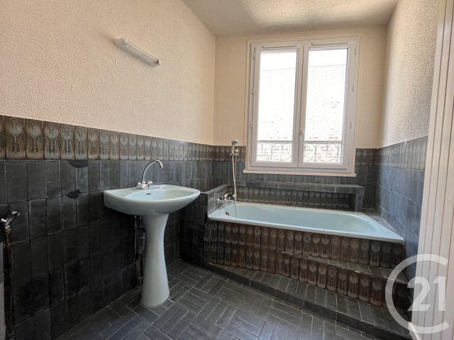 maison à vendre - 6 pièces - 112.0 m2 - LA CHATRE - 36 - CENTRE - Century 21 Agence De L'Europe