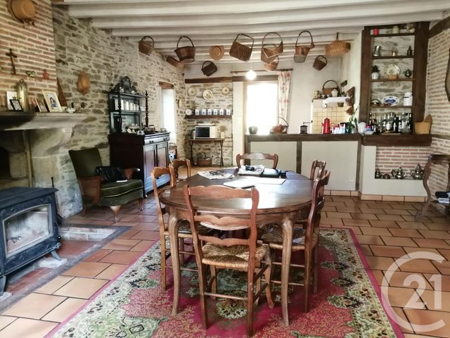 maison à vendre - 5 pièces - 192.0 m2 - CROZON SUR VAUVRE - 36 - CENTRE - Century 21 Agence De L'Europe