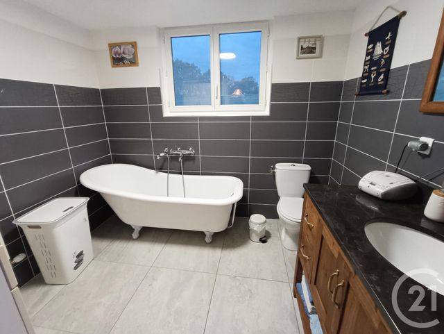 maison à vendre - 6 pièces - 123.0 m2 - VERNEUIL SUR IGNERAIE - 36 - CENTRE - Century 21 Agence De L'Europe