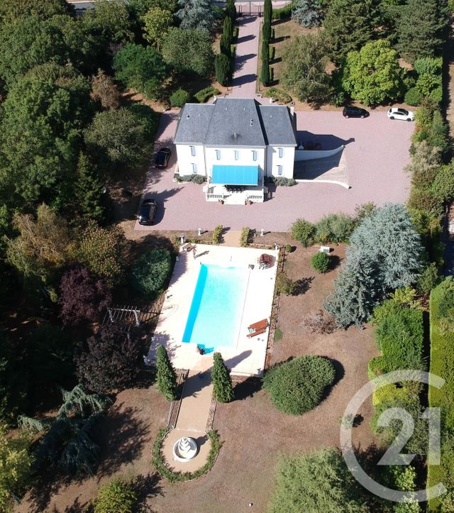 maison à vendre - 8 pièces - 209.97 m2 - MONTGIVRAY - 36 - CENTRE - Century 21 Agence De L'Europe