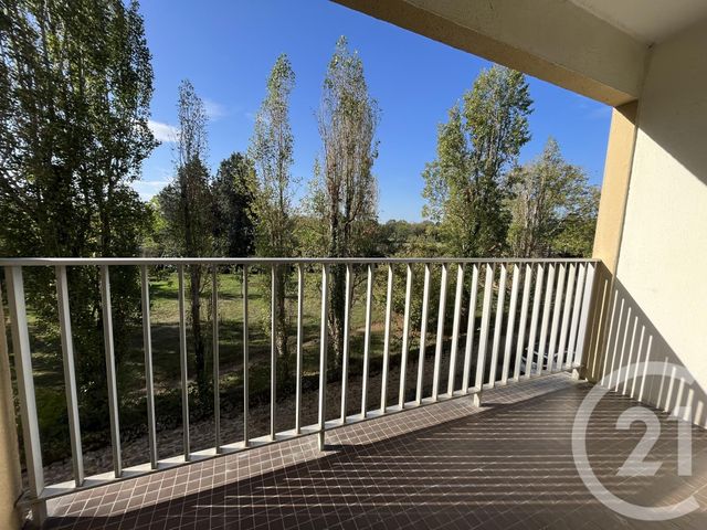 Studio à vendre - 1 pièce - 33.76 m2 - LA CHATRE - 36 - CENTRE - Century 21 Agence De L'Europe