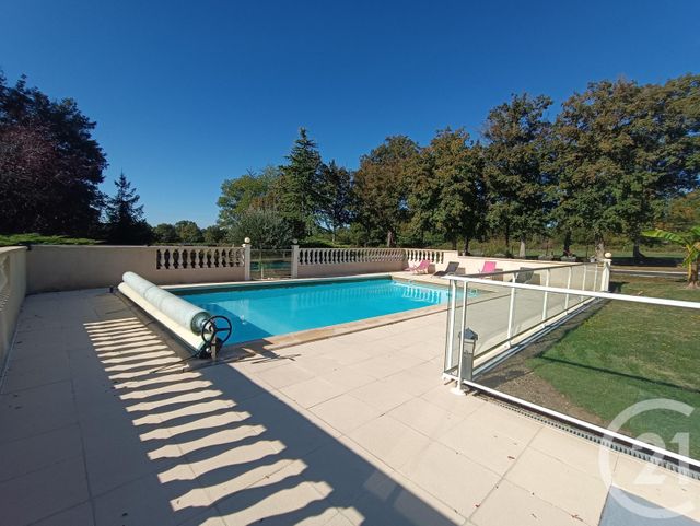 Afficher la photo en grand maison à vendre - 9 pièces - 175.0 m2 - CHASSIGNOLLES - 36 - CENTRE - Century 21 Agence De L'Europe