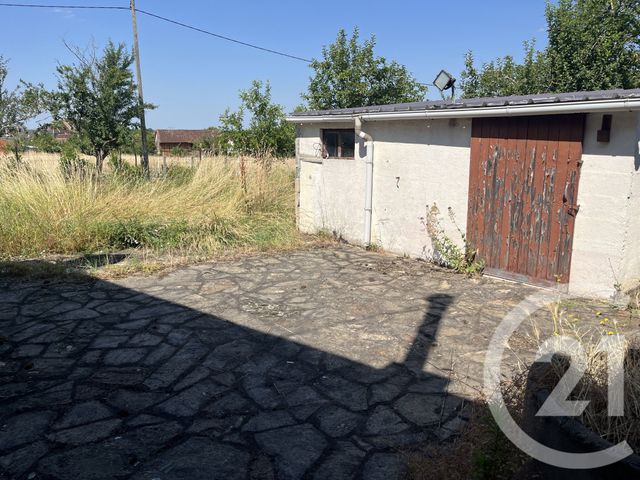 maison à vendre - 2 pièces - 62.05 m2 - CHATEAUMEILLANT - 18 - CENTRE - Century 21 Agence De L'Europe