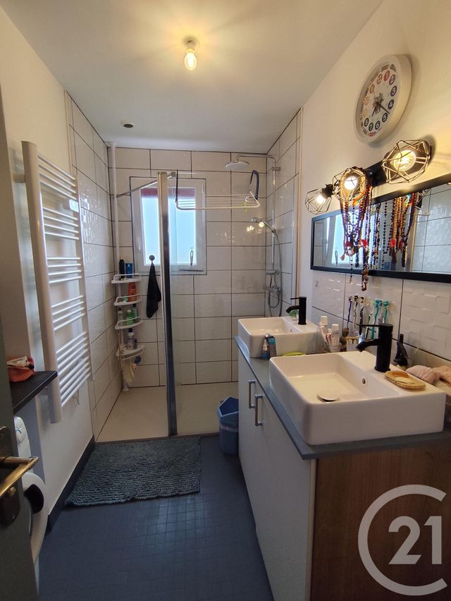 maison à vendre - 6 pièces - 99.9 m2 - LA CHATRE - 36 - CENTRE - Century 21 Agence De L'Europe