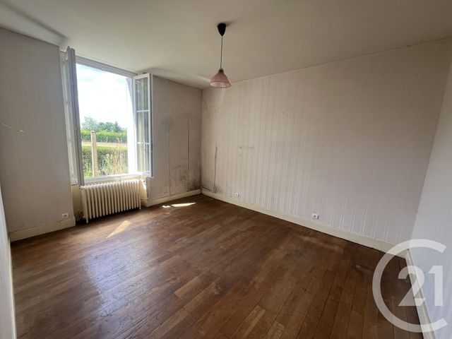 maison à vendre - 4 pièces - 74.0 m2 - FEUSINES - 36 - CENTRE - Century 21 Agence De L'Europe