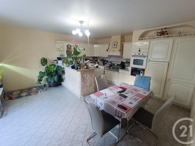 maison à vendre - 9 pièces - 253.1 m2 - CHASSIGNOLLES - 36 - CENTRE - Century 21 Agence De L'Europe