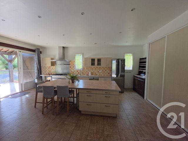 maison à vendre - 9 pièces - 285.0 m2 - MONTGIVRAY - 36 - CENTRE - Century 21 Agence De L'Europe