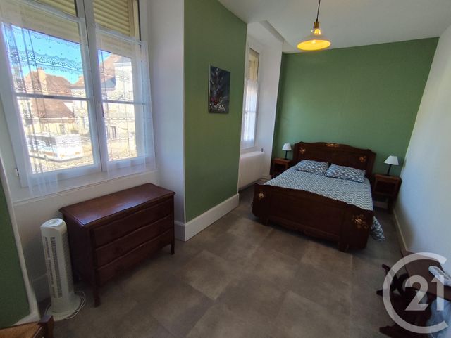 maison à vendre - 8 pièces - 155.0 m2 - CHATEAUMEILLANT - 18 - CENTRE - Century 21 Agence De L'Europe