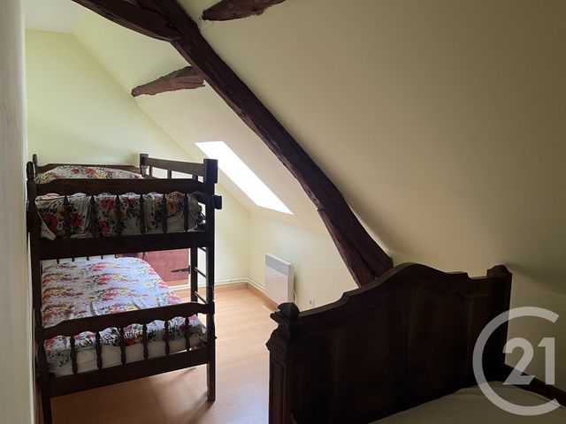 maison à vendre - 4 pièces - 98.0 m2 - ST SATURNIN - 18 - CENTRE - Century 21 Agence De L'Europe