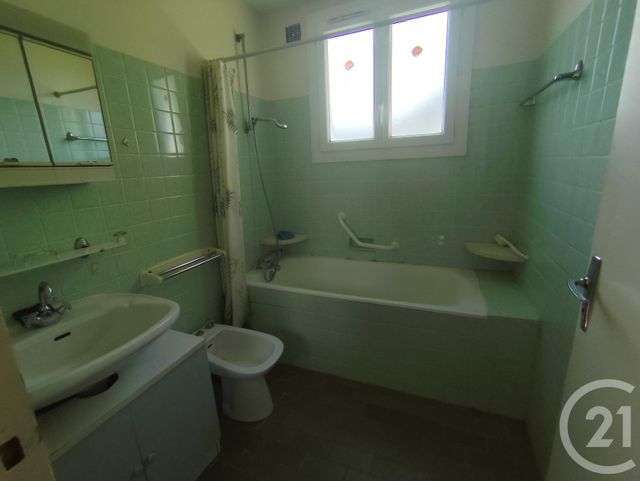 maison à vendre - 4 pièces - 150.1 m2 - THEVET ST JULIEN - 36 - CENTRE - Century 21 Agence De L'Europe