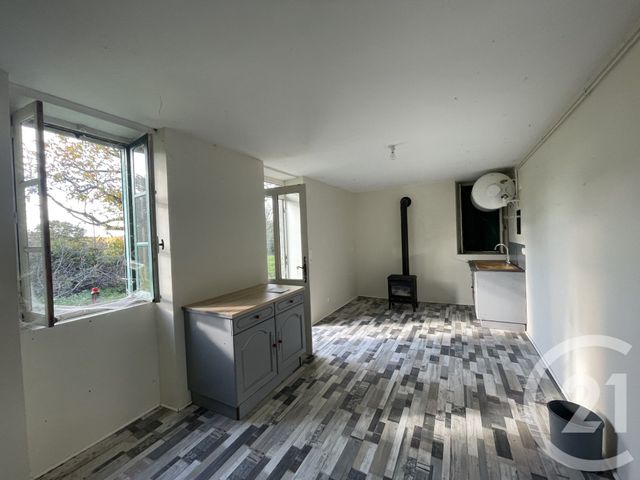 maison à vendre - 1 pièce - 27.0 m2 - ST MAUR - 18 - CENTRE - Century 21 Agence De L'Europe