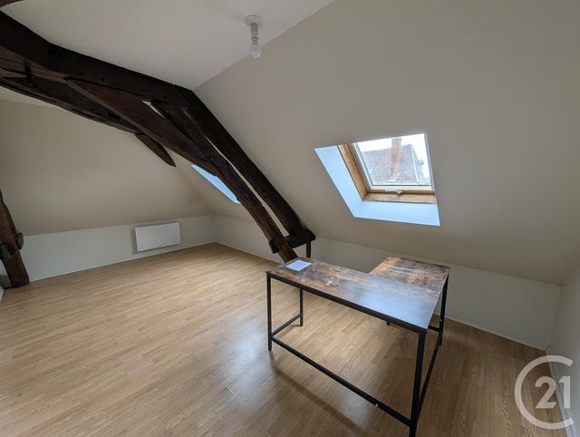 Appartement T2 à louer - 2 pièces - 33.42 m2 - LA CHATRE - 36 - CENTRE - Century 21 Agence De L'Europe