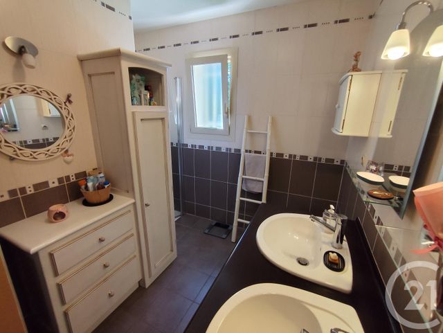 maison à vendre - 5 pièces - 124.5 m2 - CHASSIGNOLLES - 36 - CENTRE - Century 21 Agence De L'Europe