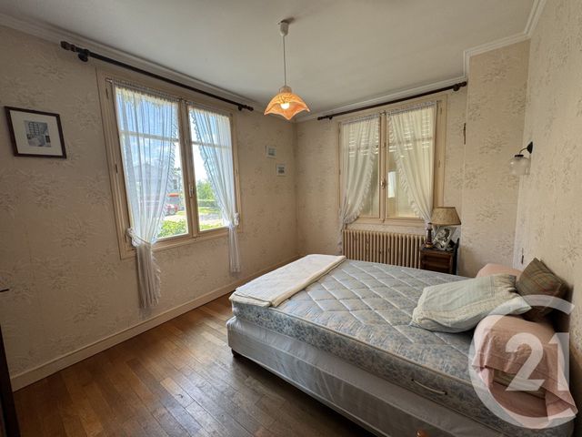 maison à vendre - 4 pièces - 80.0 m2 - LA CHATRE - 36 - CENTRE - Century 21 Agence De L'Europe