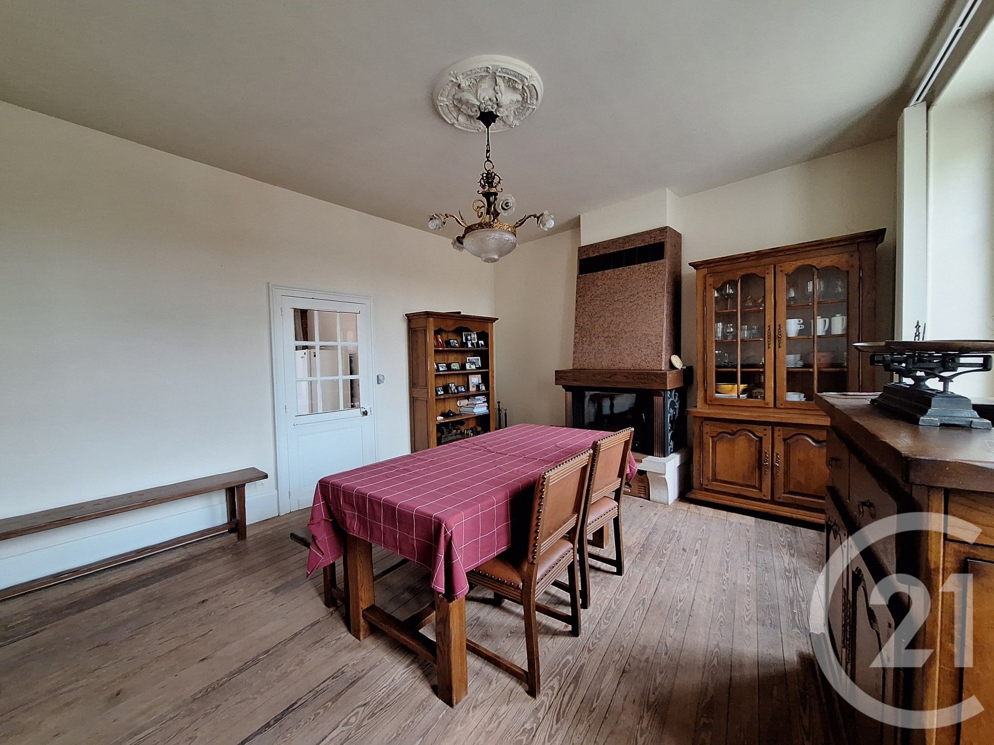 maison à vendre - 4 pièces - 95.0 m2 - CHATEAUMEILLANT - 18 - CENTRE - Century 21 Agence De L'Europe — 8