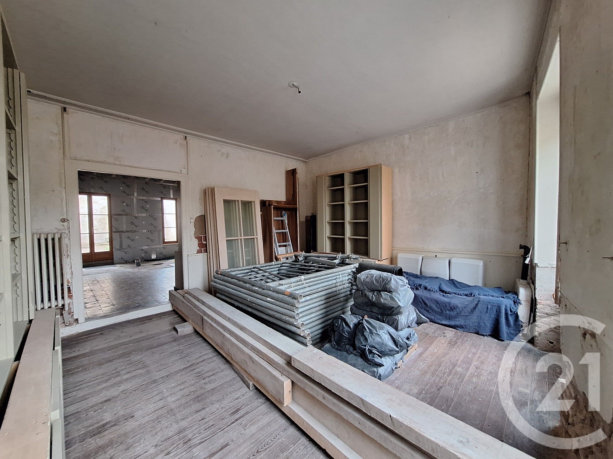 maison à vendre - 4 pièces - 95.0 m2 - CHATEAUMEILLANT - 18 - CENTRE - Century 21 Agence De L'Europe — 6