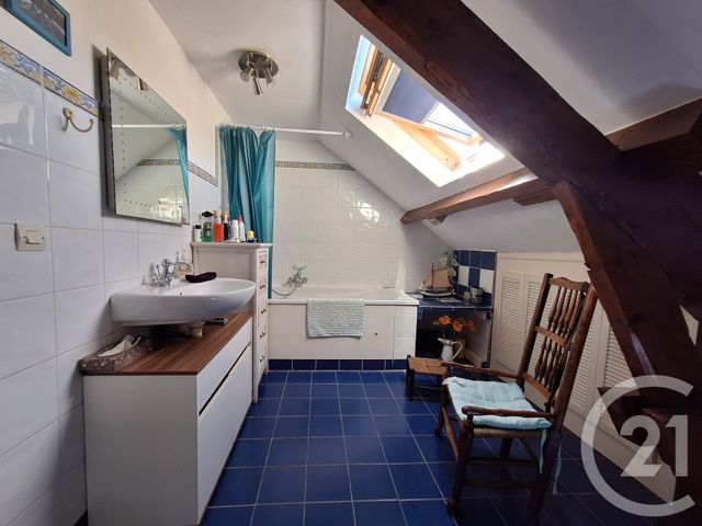 maison à vendre - 6 pièces - 139.76 m2 - CHATEAUMEILLANT - 18 - CENTRE - Century 21 Agence De L'Europe