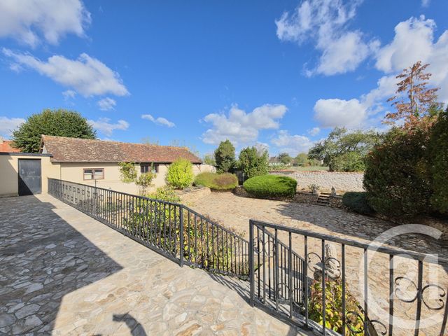 maison à vendre - 7 pièces - 240.0 m2 - ARDENTES - 36 - CENTRE - Century 21 Agence De L'Europe